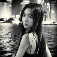 轻甜美的女生可爱头像这世界太大我们太小容纳不下对方