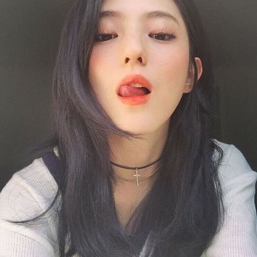 多和女生聊这几个话题,她会主动倒追你