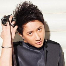 韩庚潮流发型尽显型男风尚