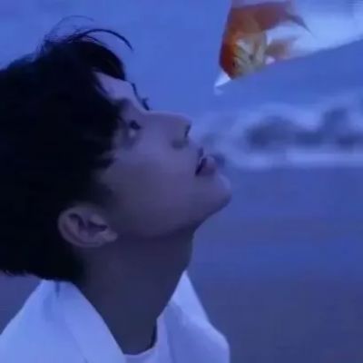 成熟低调有内涵男头帅气图片