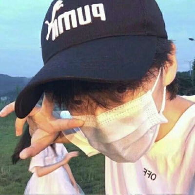 顾念易男生头像你喜欢帽子嘛