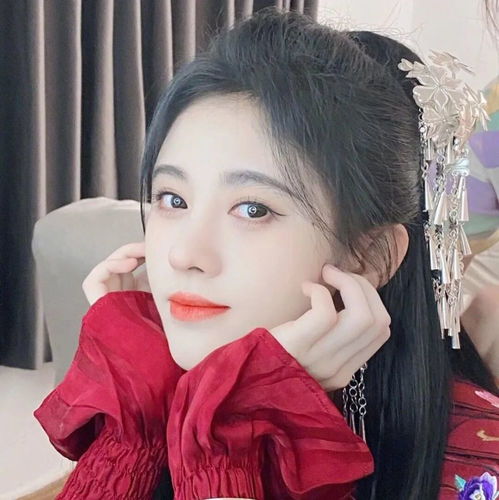 女生头像鞠婧祎